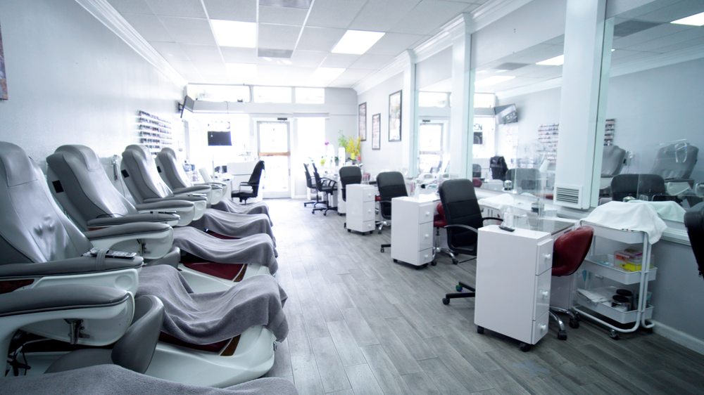 Angelic Nails and Spa Interior & Work
